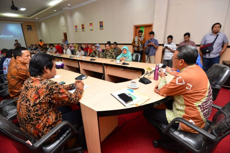 Gubernur Sulsel Instruksikan DPLHD Bangun Sinergi Dengan Daerah Bawahan