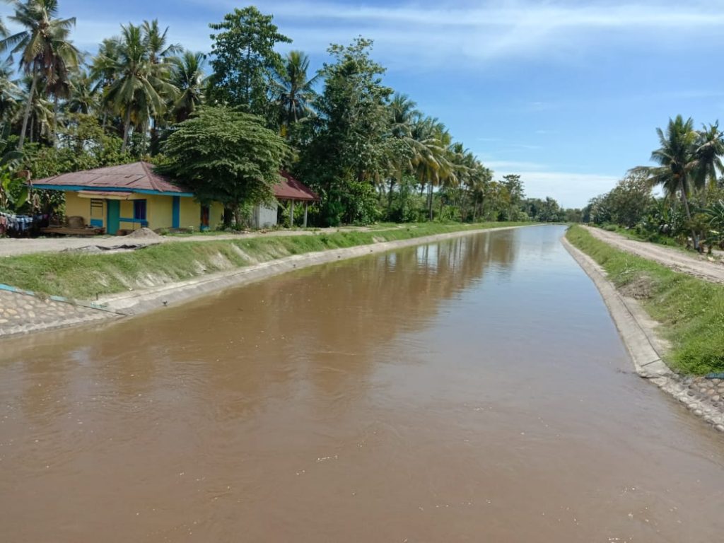 Uji Coba Buka Air Irigasi Kalaena, Petani : Tidak Ada Lagi Yang ...