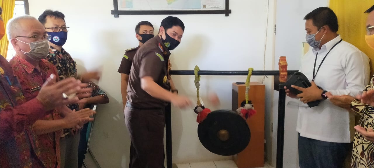 Kajari Luwu Utara Resmikan Kecamatan Sukamaju Sebagai Binaan dan Koperasi Percontohan