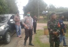 Panwas Kecamatan Malili Bersama Aparat Gabungan Bersihkan Alat Peraga Kampanye