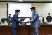 Sidang Paripurna, Jayadi Nas Serahkan Lima Ranperda ke DPRD