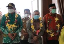 Buka Rapat Kerja Pimpinan Cabang Apdesi, Gubernur Sulsel Harapkan Kepala Desa Saling Bersinergi