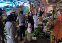 Sasar Warga Tidak Pakai Masker, Aparat Gabungan Gelar Operasi Yustisi di Pasar Malili