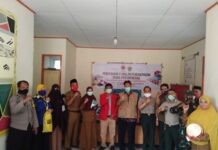Penyerahan Bantuan Stimulan Pendampingan Sosial Pasca Bencana Desa Sapanang