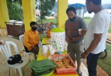 Jaga Imunitas Tubuh di Masa Pandemi Corona, Mahasiswa KKN UNM Bagi Sarabba Gratis di Towuti