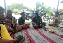 Sinergi Babinsa 04 Padang Sappa Bersama Tokoh Masyarakat di Wilayah Binaan