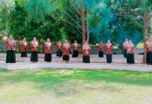 Dukung Tenaga Kesehatan, DWP Luwu Timur Lakukan Gerakan Tepuk Tangan 56 Detik