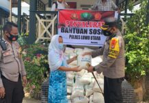 Salurkan Bansos ke Warga Prasejahtera, Kapolres Luwu Utara: Semoga Dapat Meringankan Kebutuhan Pokok Sehari-hari