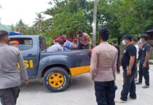 Tak ada Mobil Jenazah, Mayat Lansia di Gotong Gunakan Mobil Dobel Kabin Polres Majene