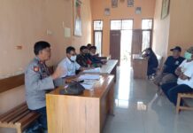 Kapolsek Malili Sambangi Kantor Desa Tarabbi