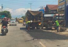 Mendapat Keluhan Pengendara, Respon Cepat PPK 2.5 Lakukan Tambal Jalan