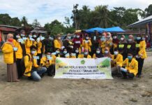 Mahasiswa KKNT Universitas Cokroaminoto Palopo Laksanakan Kegiatan 1000 MaskerÂ