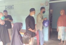 Peduli Sesama, Komunitas Markintil Bagi Sembako