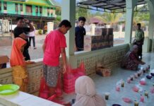 Berkah Ramadan, PT. CLM Salurkan Bantuan Rumah Ibadah dan Berbagi Takjil
