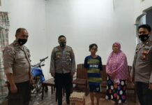 Wujud Peduli, Kapolsek Baebunta Beri Bantuan ke Bocah Penderita Tumor