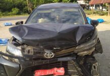 Mobil Operasional Desa Mantadulu Tabrakan