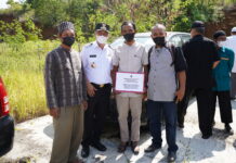 Bupati Luwu Timur Serahkan Hibah Kendaraan Operasional Untuk Yayasan