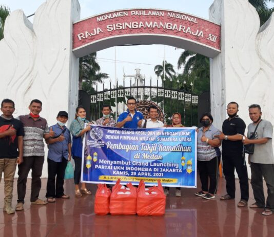 Meriahkan Grand Launching Partai UKM, DPW Partai UKM Sumut Bagikan Takjil Gratis di Kota Medan