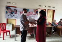 Jelang Idul Fitri 1442 H, Pemdes Takkalala Salurkan BLT DD