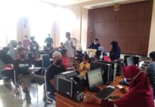 Pelayanan Dokumen Kependudukan Dalam kegiatan “Safari Ramadhan Bersama Dukcapil Lutim”