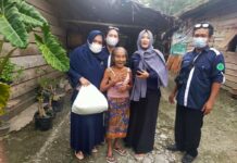 Berkah Ramadhan, IKA SMPN 1 Mangkutana Bagi-Bagi Sembako