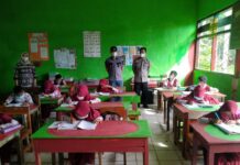 Uji Coba Pembelajaran Tatap Muka, Camat Bengo : Anak-Anak Senang Bisa Sekolah Lagi