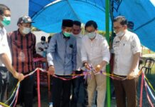 Wakil Bupati Luwu Utara Resmikan Pamsimas dan Serahkan Handtraktor di Desa Salekoe