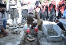 Kadis Sosial Luwu Utara Letakkan Batu Pertama Pembangunan Asrama Putri Panti Asuhan LKSA Baburahmah