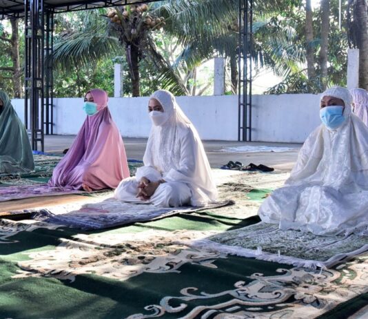 Usai Shalat di Kediamannya, Bupati : Selamat Iduladha Kepada Umat Muslim di Luwu Utara