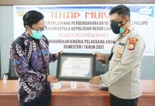 Penghargaaan KPPN Palopo Kepada Polres Luwu Timur