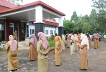 Pimpin Apel Pagi, Kadis Kominfo Minta Jajarannya Disiplin Presensi
