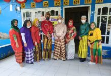 Surat Edaran Bupati Luwu Timur, Pemdes Lampenai Lakukan Pelayanan Gunakan Baju Adat