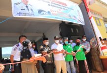 Gunting Pita, Budiman Resmikan Operasional Terminal Baru Malili di Kawasan Pusat Niaga