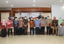 291 PNS Luwu Timur Terima Penghargaan Satyalancana Karya Satya