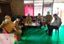 Bupati Luwu Timur Kunjungi Rumah Isoman di Wotu