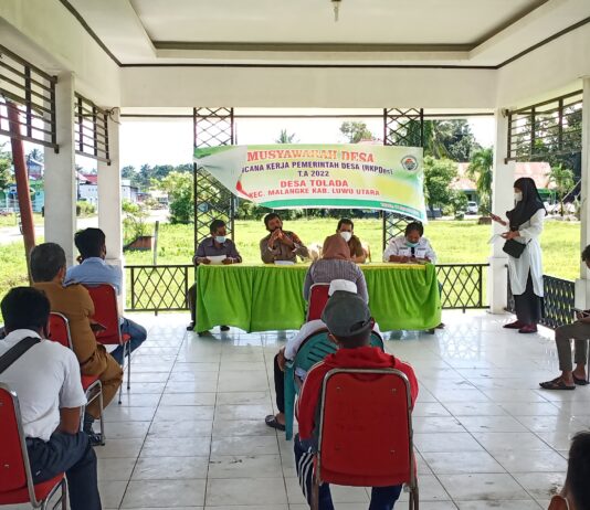 Hadiri RKPDes Tolada, Kapolsek Malangke : Mari Laksanakan Peraturan Pemerintah Dengan Baik