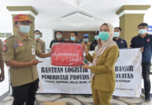 Terima Bantuan dari Pemprov Sulsel, Indah : Saya Harap Dinsos Segera Menyalurkan ke Warga Terdampak Banjir