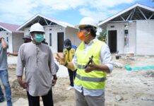 Tinjau Pembangunan Huntap di Radda, Wakil Bupati Luwu Utara Berharap Mutu Bangunan tak Diabaikan