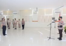 Kapolda Sulsel Pimpin Upacara KPLB Dokter RS. Bhayangkara Penemu Terapi Pengobatan Penderita Covid 19