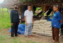 Peduli Pembangunan Rumah Ibadah, Sat Narkoba Polres Luwu Utara Beri Bantuan Semen