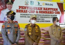 Bupati Budiman Serahkan Bantuan Sosial Untuk Masyarakat Terdampak Covid-19