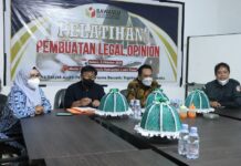 Bawaslu Luwu Timur Tingkatkan SDM Sekretariat di Bidang Hukum