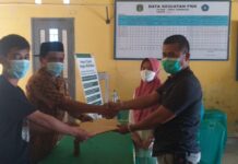 Panitia Pilkades Tarengge Terima Penyerahan Berkas Calon Kades Yang Pertama