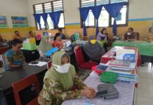 Guru dan Staf SMPN 3 Burau Rapat Koordinasi