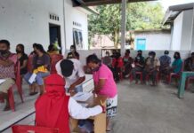 Warga Antusias Ikut Vaksin di Desa Kasintuwu