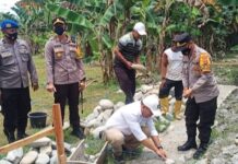 Hadiri Peletakan Batu Pertama Pembangun Rujab Polsek Mappedeceng, Ini Harapan Karemuddin
