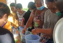 M. Saenal Bachri Unggul, Pemilik Warung di TPS 07 Gratiskan Jualan
