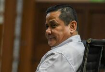 Kenapa Irjen Napoleon Bonaparte Belum Dipecat? Ini Alasan Utamanya