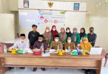 KKN IAIN Palopo Gelar Seminar Pernikahan Anak Usia Dini di Desa Maliwowo