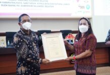 Luwu Timur Terima Penghargaan STBM Award dan Kabupaten Sehat